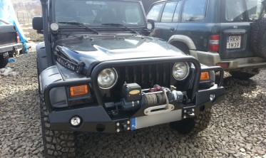 Защитная дуга силового бампера Jeep Wrangler TJ (1997-2006) фото