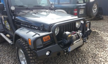Защитная дуга силового бампера Jeep Wrangler TJ (1997-2006) фото