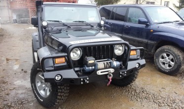 Защитная дуга силового бампера Jeep Wrangler TJ (1997-2006) фото