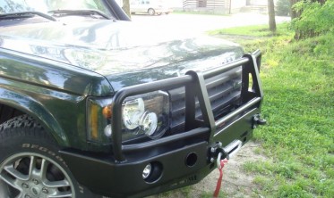 Силовий передній бампер із кенгурятником Land Rover Discovery 2 (1998-2005) фото
