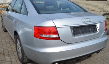Дифузор на задній бампер Audi A6 C6 в стилі RS6 фото