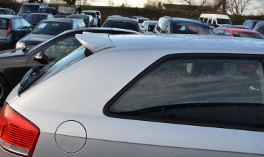 Спойлер крышки багажника Audi A3 8P в стиле RS3 фото