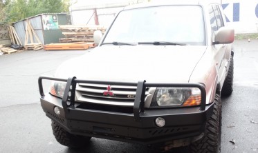 Захисна дуга для силового бампера Mitsubishi Pajero III (1999-2006) фото