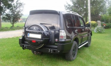 Силовий задній бампер Mitsubishi Pajero IV (2006-...) фото