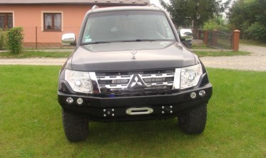 Силовий передній бампер Mitsubishi Pajero IV (2006-...) фото