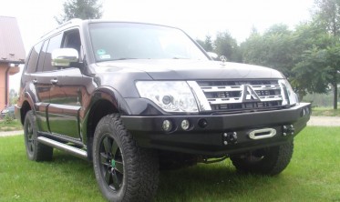 Силовий передній бампер Mitsubishi Pajero IV (2006-...) фото