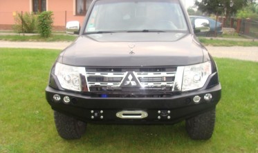 Силовий передній бампер Mitsubishi Pajero IV (2006-...) фото