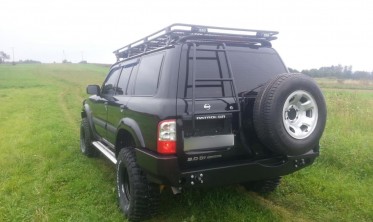 Силовой задний бампер NISSAN PATROL Y61 фото