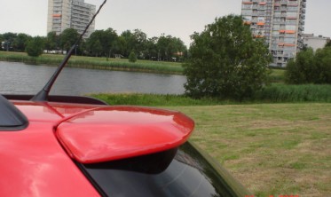 Спойлер задней двери Audi A4 B5 Avant в стиле S4 фото