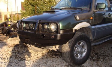 Защитная дуга для силового бампера NISSAN Terrano II 1996-2000 фото