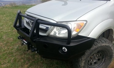 Захисна дуга переднього бампера Toyota Hilux (2004-2011) фото