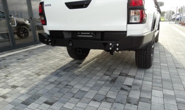 Силовой задний бампер Toyota Hilux (2016-...) длинный фото