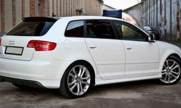 Накладка заднього бампера Audi A3 8P Sportback стиль S3 фото