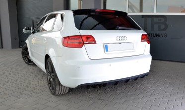 Диффузор заднего бампера Audi A3 8P Sportback в стиле RS3 фото