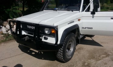 Защитная дуга силового бампера Toyota Land Cruiser J70 фото