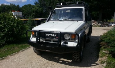 Защитная дуга силового бампера Toyota Land Cruiser J70 фото