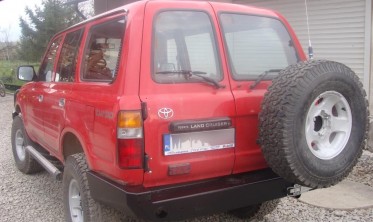Кріплення запасного колеса Toyota Land Cruiser J80 фото