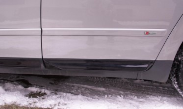Молдинги накладки на двері Audi A4 B6/B7 у стилі S4 фото