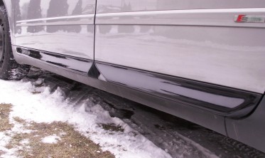 Молдинги накладки на двері Audi A4 B6/B7 у стилі S4 фото