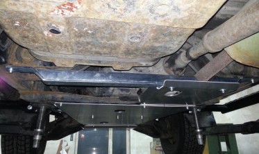 Захист КПП Toyota Land Cruiser J100, 105 фото