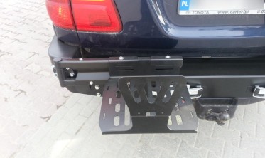 Кріплення каністри Toyota Land Cruiser J100, 105 фото