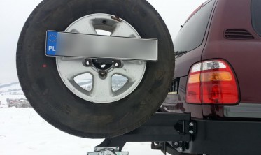 Кріплення запасного колеса Toyota Land Cruiser J100, 105 фото