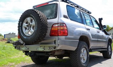 Силовой задний бампер Toyota Land Cruiser J100, 105 фото