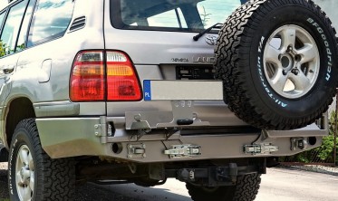 Силовой задний бампер Toyota Land Cruiser J100, 105 фото