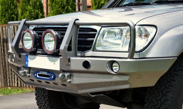 Защитная дуга для силового бампера Toyota Land Cruiser J100, 105 фото