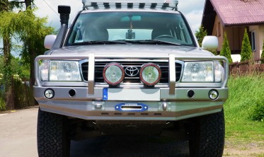 Защитная дуга для силового бампера Toyota Land Cruiser J100, 105 фото