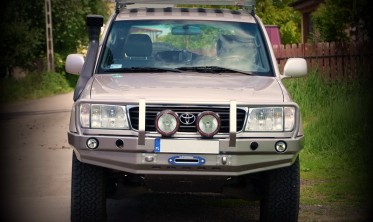 Защитная дуга для силового бампера Toyota Land Cruiser J100, 105 фото