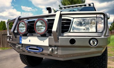 Защитная дуга для силового бампера Toyota Land Cruiser J100, 105 фото