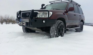 Защитная дуга для силового бампера Toyota Land Cruiser J100, 105 фото