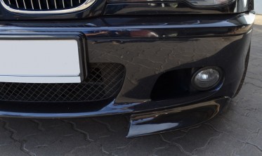 Накладки переднего бампера BMW E46 М-пакет в стиле CSL фото
