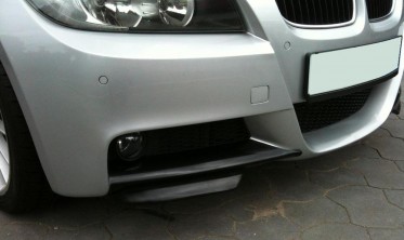Накладки переднього бампера BMW E90 M-pakiet дорестайл фото