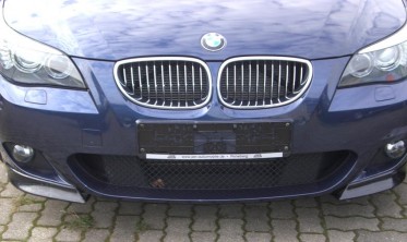 Накладки переднього бампера BMW E60 М-пакет фото