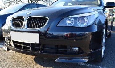 Накладка переднього бампера BMW E60/E61 дорестайл фото