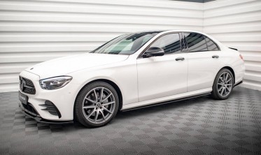 Накладки (листвы) на боковые пороги Mercedes E W213 рестайл AMG-Line фото