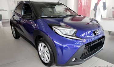 Защитная накладка на задний бампер Toyota Aygo X фото