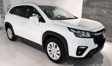 Защитная накладка на задний бампер Suzuki S-Cross / SX4 S-Cross фото