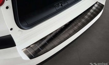 Защитная накладка на бортик заднего бампера Fiat 500L фото