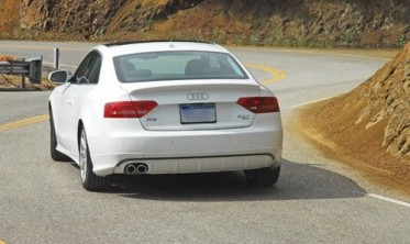 Дифузор заднього бампера Audi A5 Coupe фото