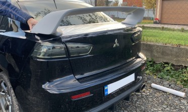 Спойлер багажника Mitsubishi Lancer X стиль EVO фото