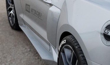 Накладки на пороги Ford Mustang в стиле  фото
