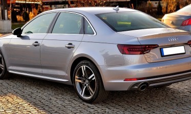 Накладки на пороги (листва) Audi A4 B9 в стиле S-line фото