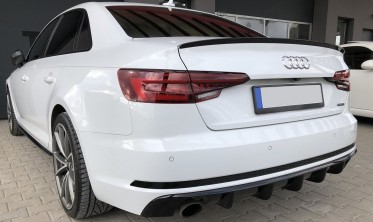 Дифузор заднього бампера Audi A4 B9 S-line під дві одинарні труби фото