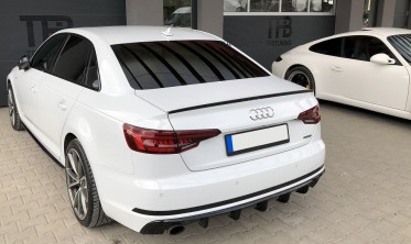 Дифузор заднього бампера Audi A4 B9 S-line під дві одинарні труби фото