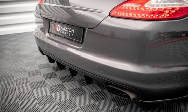 Центральна накладка на задній бампер Porsche Panamera / Panamera Diesel 970 фото