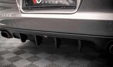 Центральна накладка на задній бампер Porsche Panamera / Panamera Diesel 970 фото