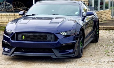 Передній бампер Ford Mustang з дифузором у стилі Shelby GT350 фото